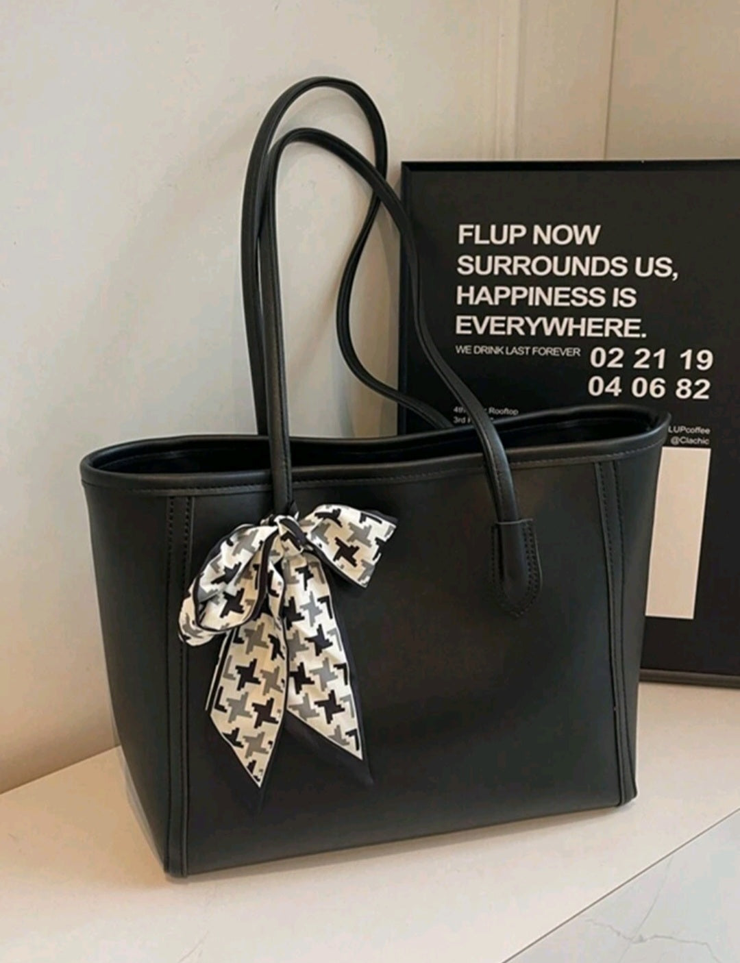 Women's Handbag – Elegant, Stylish & Perfect for Everyday Use