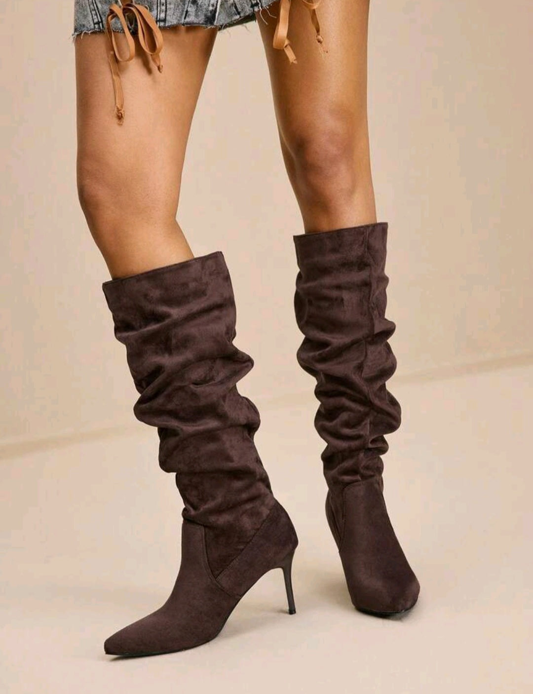 Trendige Slouchy Kniehohe Stiefel – Elegante High Heels mit spitzer Zehenpartie für Damen