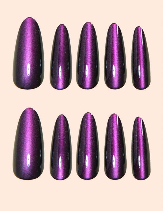 Luxuriöse Cat Eye Press-On Nägel – Lila Galaxie Stiletto-Set