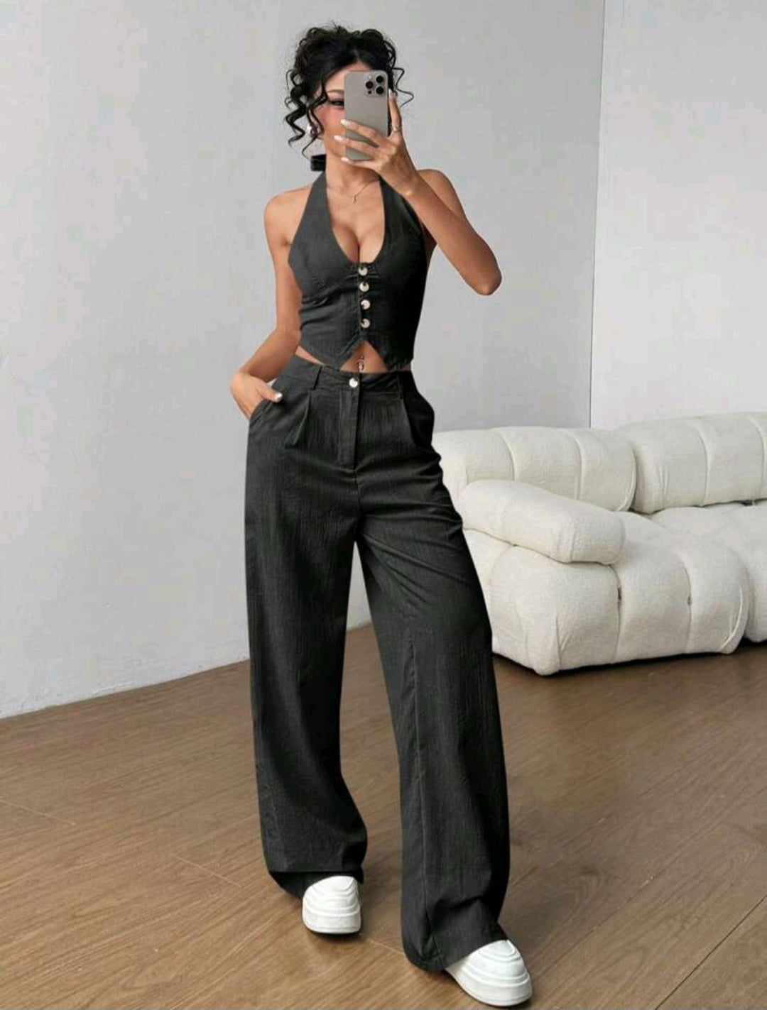 Schwarzes 2-teiliges Set – Neckholder-Top und weite Hose